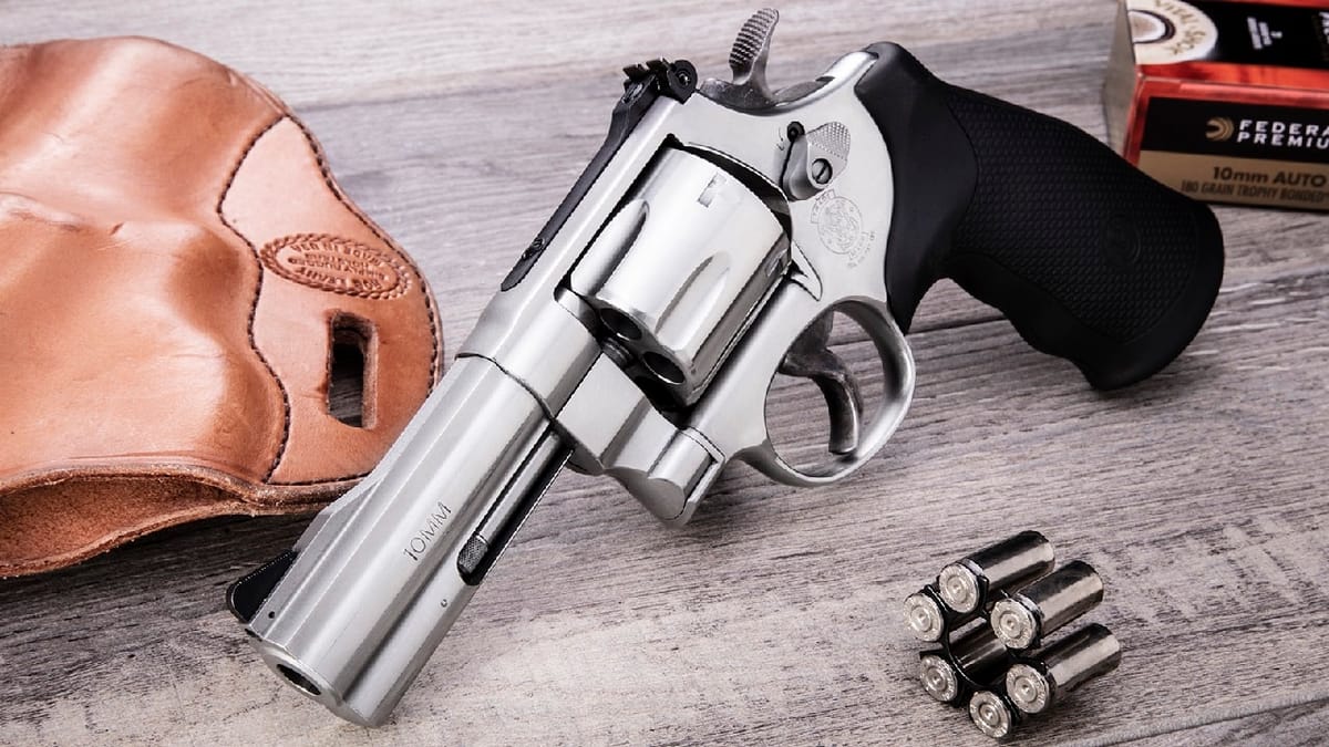 Smith & Wesson Model 610 Gun