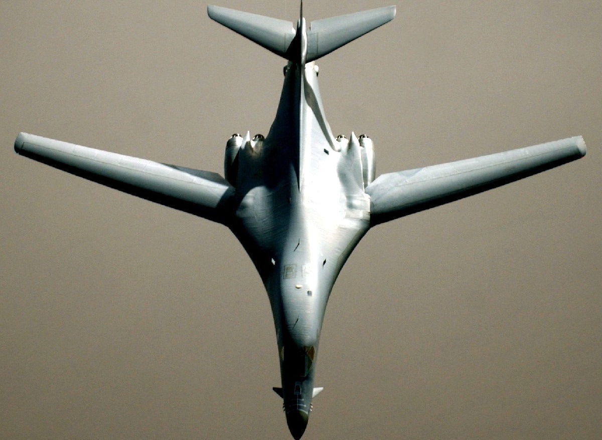 OPERATION IRAQI FREEDOM -- A B-1 Lancer continues its mission after refueling in the skies near Iraq March 25. The B-1 crew, assigned to 405 Air Expeditionary Wing, is flying missions from a forward-deployed air base supporting Operation Iraqi Freedom. (U.S. Air Force photo by Staff Sgt. Cherie A. Thurlby).