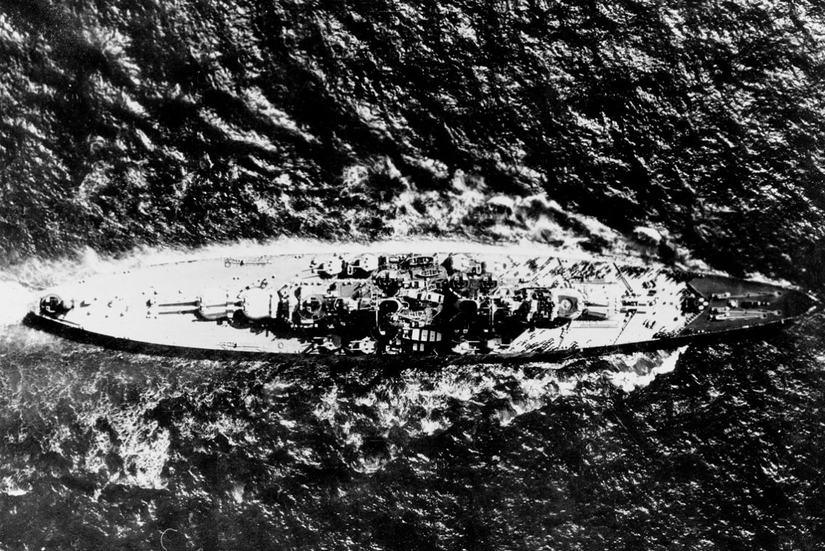 Overhead view of the Royal Navy battleship HMS Vanguard (23) underway. Image Credit: Creative Commons.