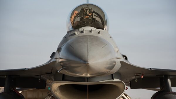 An F-16 Fighting Falcon pilot assigned to the 134th Expeditionary Fighter Squadron performs preflight checks at the 407th Air Expeditionary Group, Dec. 29, 2016. The 134th EFS is flying combat missions for Operation Inherent Resolve to support and enable Iraqi Security Forces’ efforts with the unique capabilities provided by the fighter squadron. (U.S. Air Force photo/Master Sgt. Benjamin Wilson/Released)