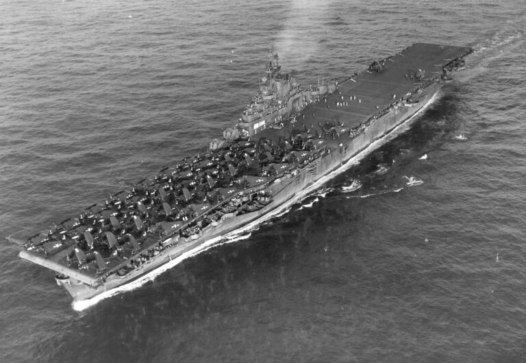 Essex: The Legendary Aircraft Carriers That Transformed the US Navy ...