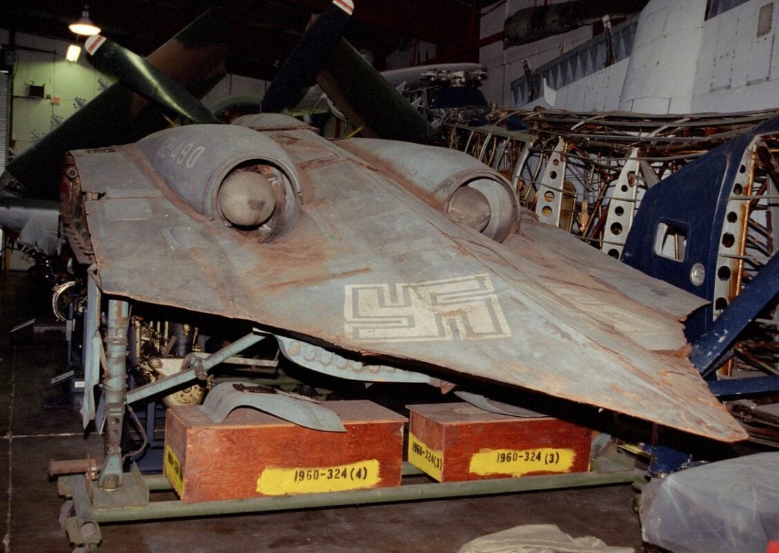 Ho 229