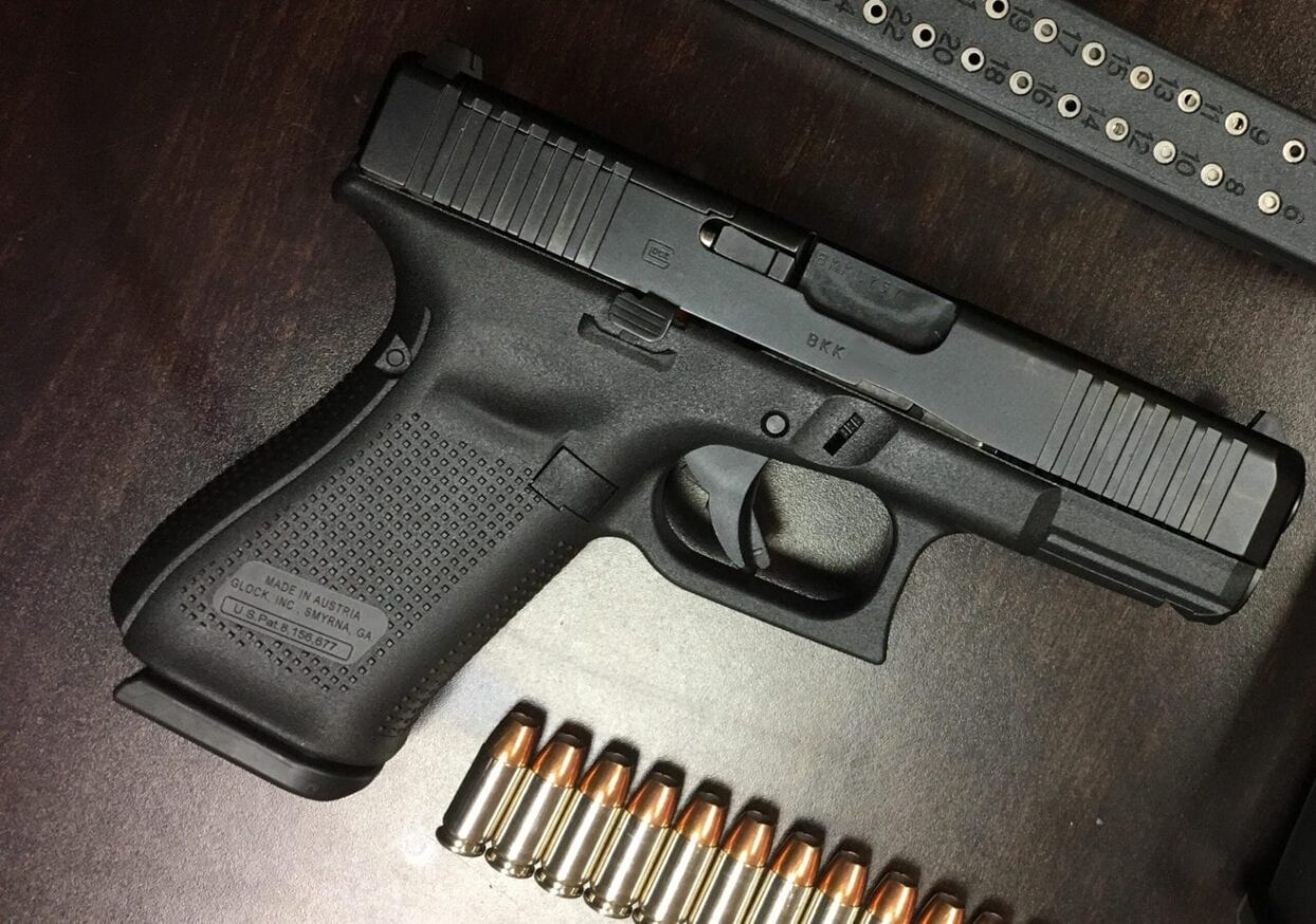 Navy Seals Pistols