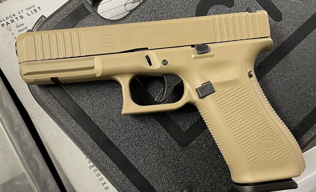 Glock 17 Military