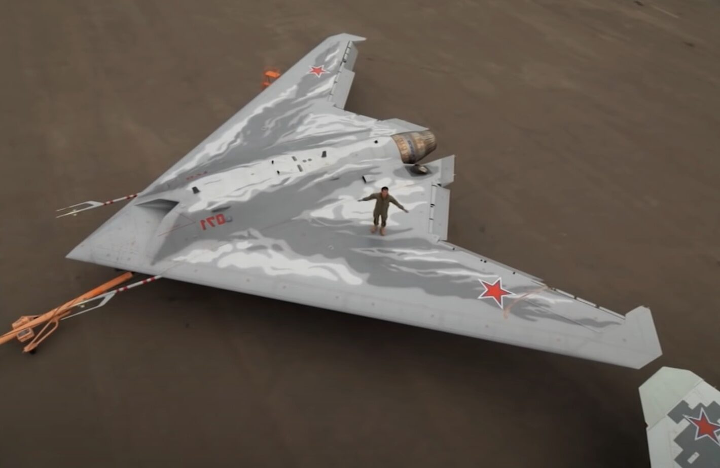 Russia's S-70 Okhotnik-B Stealth Drone 