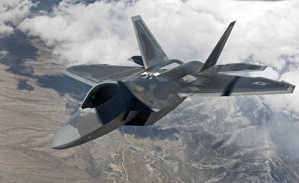 F-22 vs. F-15