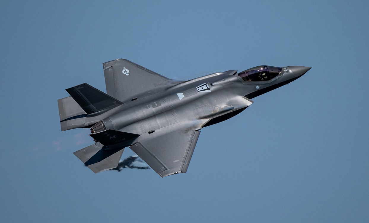 F-35 vs. F-16 Dog Fight