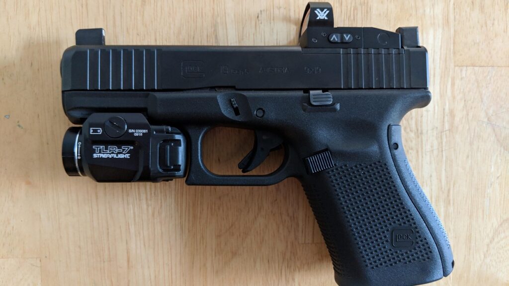 Glock 19 9mm 3 Minute Review The Best Gun At the Range Right Now? 19FortyFive