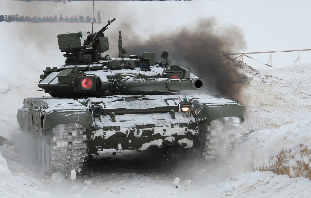Russia's T-90 Tank Is Quite Powerful (But Maybe Obsolete?) - 19FortyFive