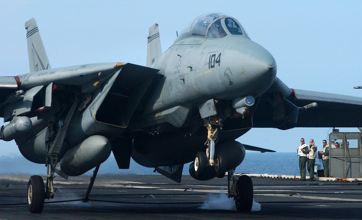 F-14 Tomcat landing. Image Credit: US Navy.