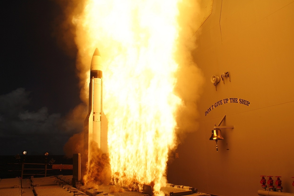 070426-N-0000X-001.PACIFIC OCEAN (April 26, 2007) - A Standard Missile-3 (SM-3) is launched from the Aegis-class guided missile cruiser USS Lake Erie (CG 70), during a joint Missile Defense Agency, U.S. Navy ballistic missile flight test. Approximately three minutes later, the SM-3 intercepted a unitary (non-separating) ballistic missile threat target, launched from the Pacific Missile Range Facility, Barking Sands, Kauai, Hawaii. Within moments of this launch, the USS Lake Erie also launched a Standard Missile-2 (SM-2) against a hostile air target in order to defend herself. The test was the eighth intercept, in 10 program flight tests. The test was designed to show the capability of the ship and its crew to conduct ballistic missile defense and at the same time defend herself. This test also marks the 27th successful hit-to-kill intercept in tests since 2001. U.S. Navy photo (RELEASED)