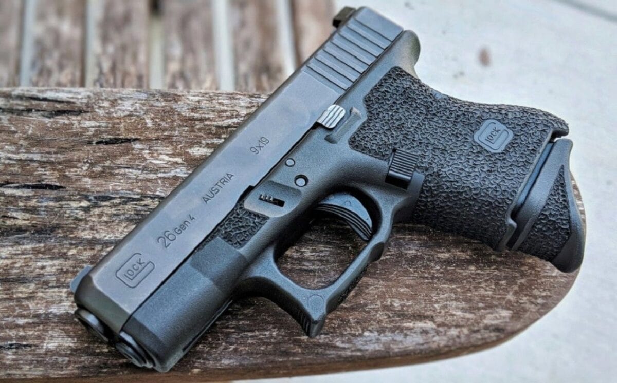 Glock 26. Image Credit: Creative Commons. 