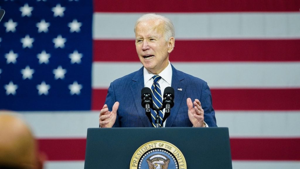 The Walls Are Closing in on Joe Biden - Vimarsana News