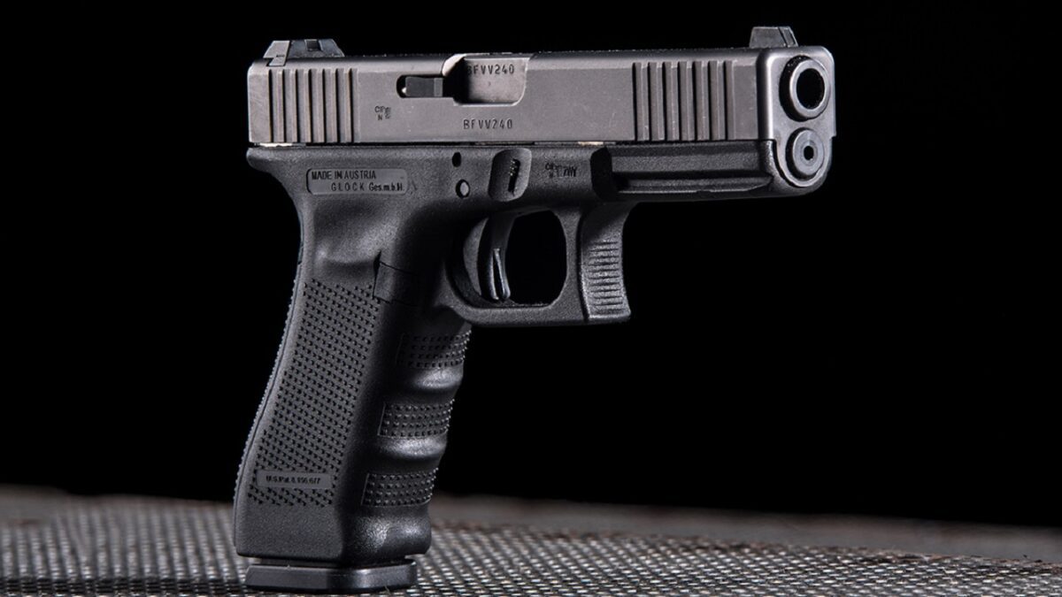 .45 ACP Glock 21. Image Credit: Creative Commons. 