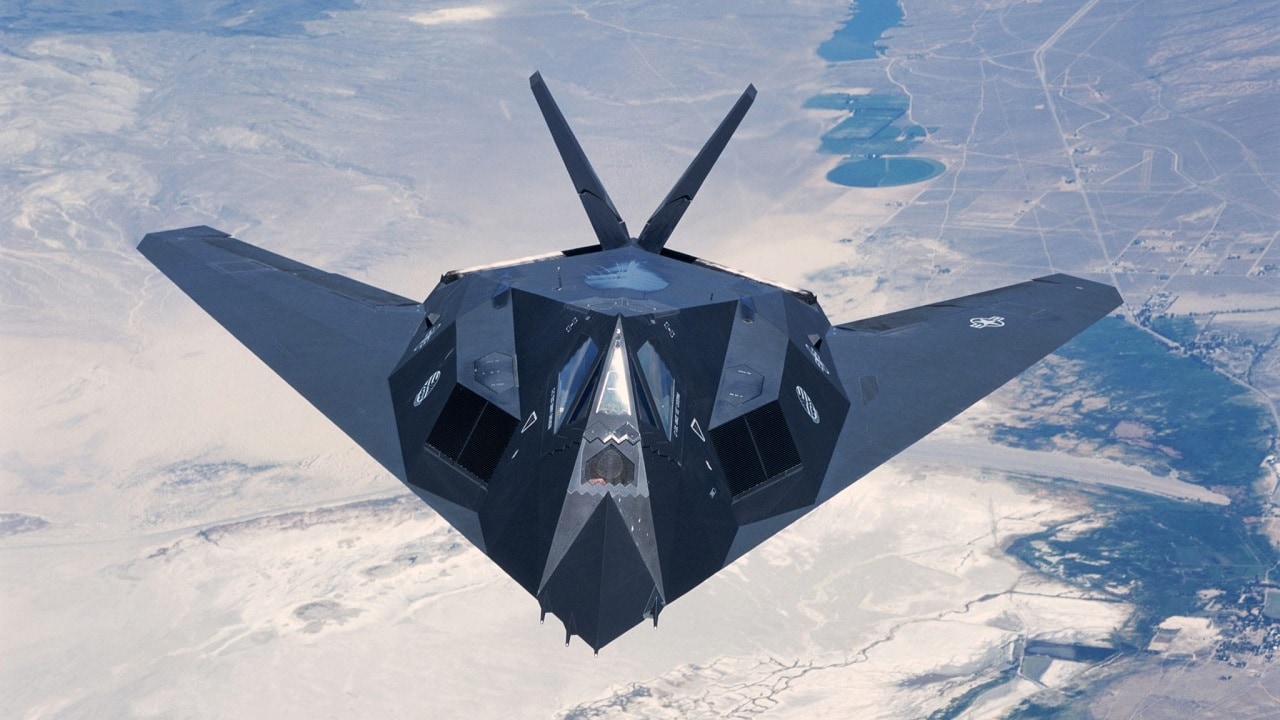 New Footage Shows F-117 Stealth Fighter Can't Stay Retired - TrendRadars UK