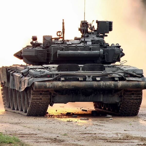 Russian Military Tank T-90