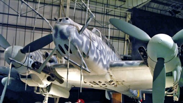 A Bf 110G-4 Night fighter at the RAF Museum in London. The antennas on the nose are of a FuG 220 Lichtenstein SN-2 radar set (ITU-classificatio: Radiolocation land station in the radiolocation service). Clearly visible are the openings for two 20mm cannons in the lower nose and two 30 mm cannons in the upper nose. Image: Creative Commons.