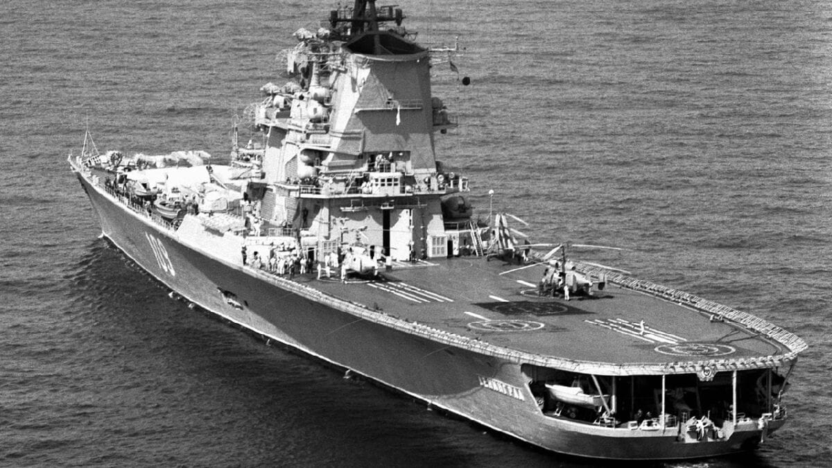 Soviet Class Moskva: Russia's Strange 'Aircraft Carrier' Built to Kill Navy ...