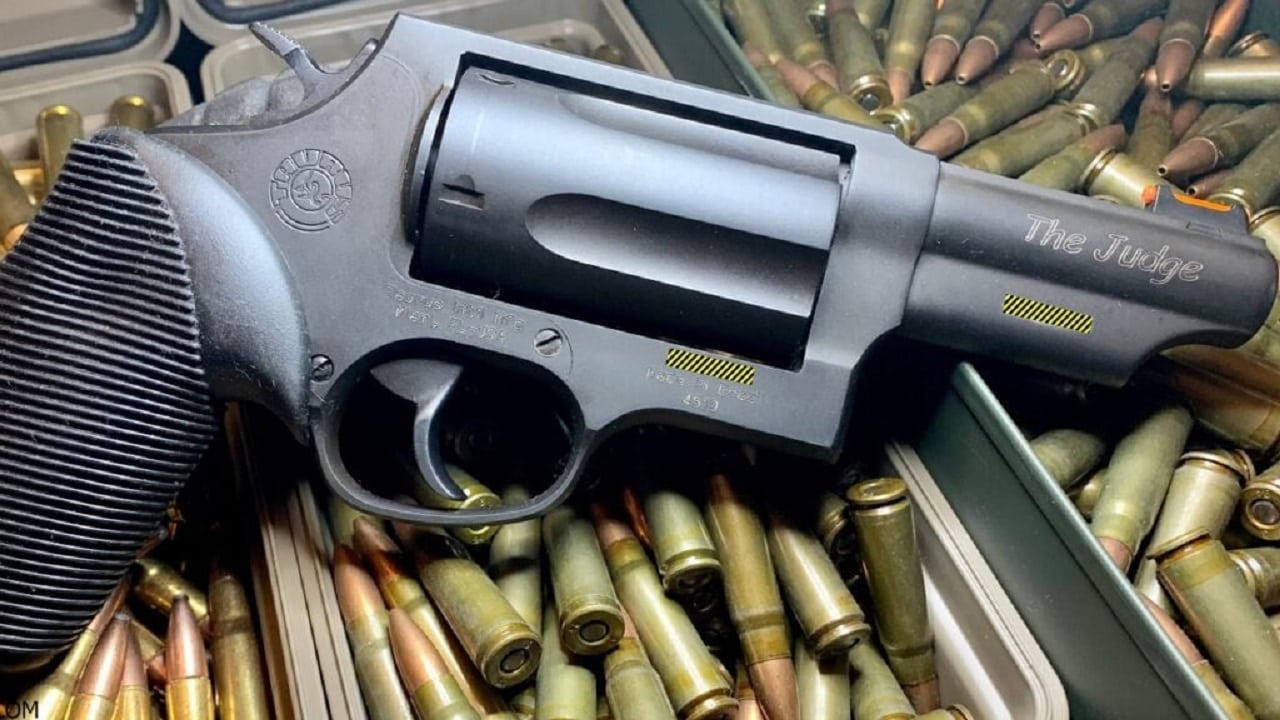 Revolver Shotgun Taurus Judge. Image Credit: Creative Commons.