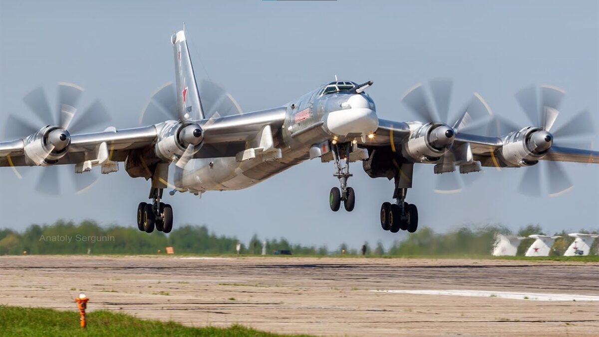 Russia's Tu-95