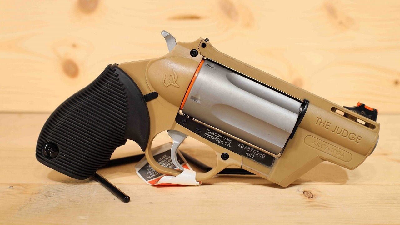 Taurus Judge/Public Defender. Image: Creative Commons.