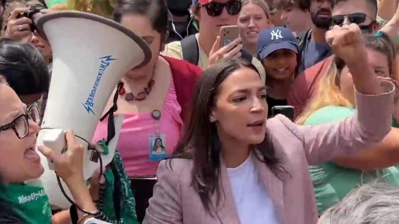 AOC protesting Roe v. Wade. Image Credit: Screenshot.