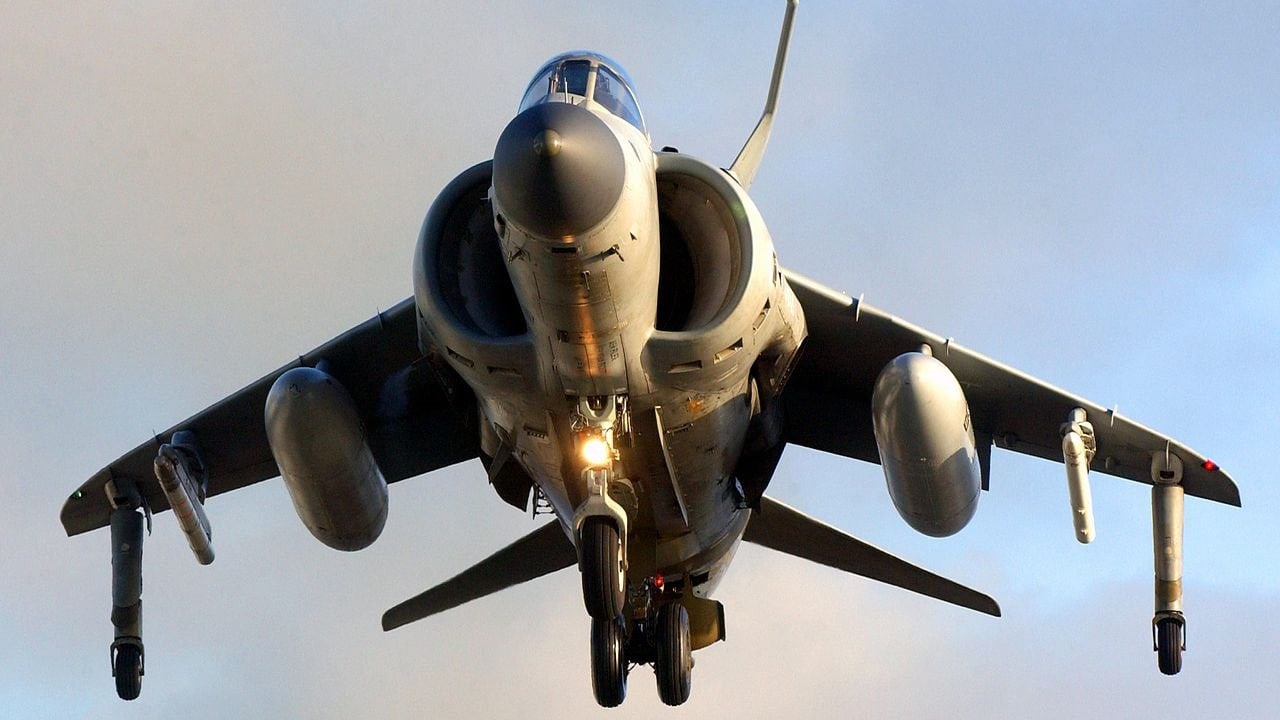 AV-8B Harrier II GR9 VSTOL Strike Aircraft - Airforce Technology