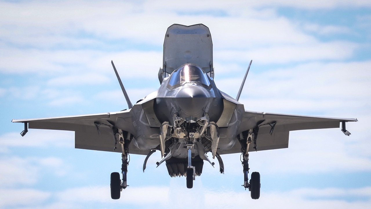 An F-35B Lightning II with 3rd Marine Aircraft Wing, based at Marine Corps Air Station Miramar, San Diego, California, conducts an aerial demonstration during the 2022 MCAS Air Show at MCAS Miramar, Sept. 24, 2022. The F-35B Lightning II, flown by aviators with Marine Fighter Attack Training Squadron 502, is equipped with short takeoff and vertical landing capability that expands its range by allowing it to operate from naval vessels and in austere, expeditionary environments. The theme for the 2022 MCAS Miramar Air Show, “Marines Fight, Evolve and Win,” reflects the Marine Corps’ ongoing modernization efforts to prepare for future conflicts. (U.S. Marine Corps photo by Lance Cpl. Jose S. GuerreroDeLeon)