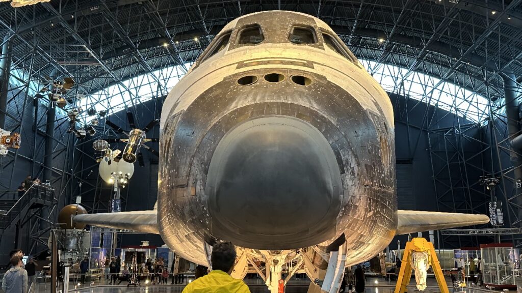 Take a Tour of NASA's Space Shuttle Discovery The LongestServing