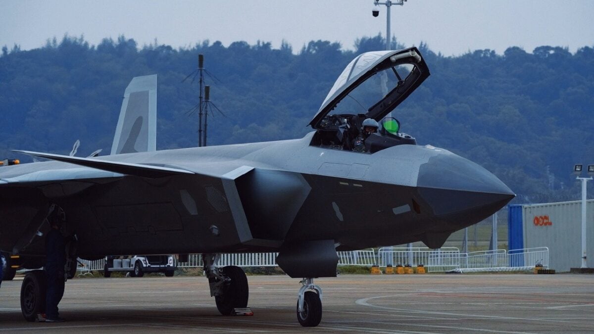 J-20 Fighter. Image Credit: Creative Commons.