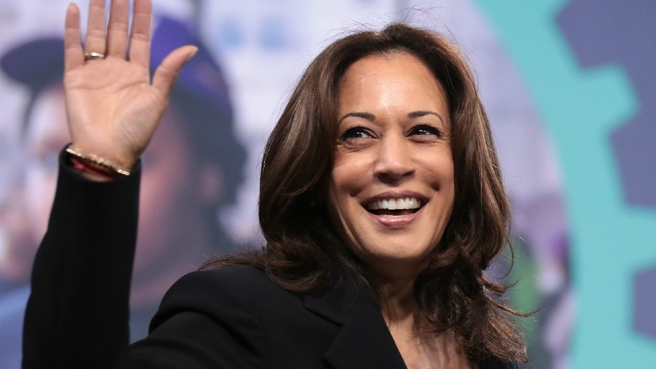 By Gage Skidmore: U.S. Senator Kamala Harris speaking with attendees at the 2019 National Forum on Wages and Working People hosted by the Center for the American Progress Action Fund and the SEIU at the Enclave in Las Vegas, Nevada.