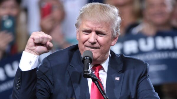 Donald Trump speaking with supporters at a campaign rally at Veterans Memorial Coliseum at the Arizona State Fairgrounds in Phoenix, Arizona. By Gage Skidmore.