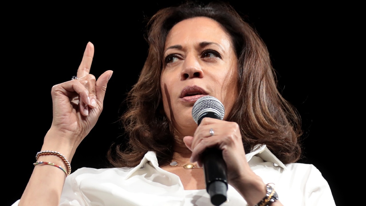 U.S. Senator Kamala Harris speaking with attendees at the Presidential Gun Sense Forum hosted by Everytown for Gun Safety and Moms Demand Action at the Iowa Events Center in Des Moines, Iowa. From Gage Skidmore.