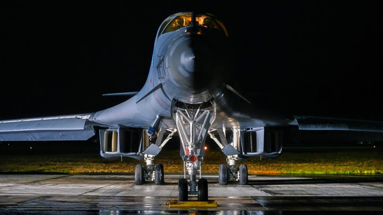 B-1B Lancer Bomber