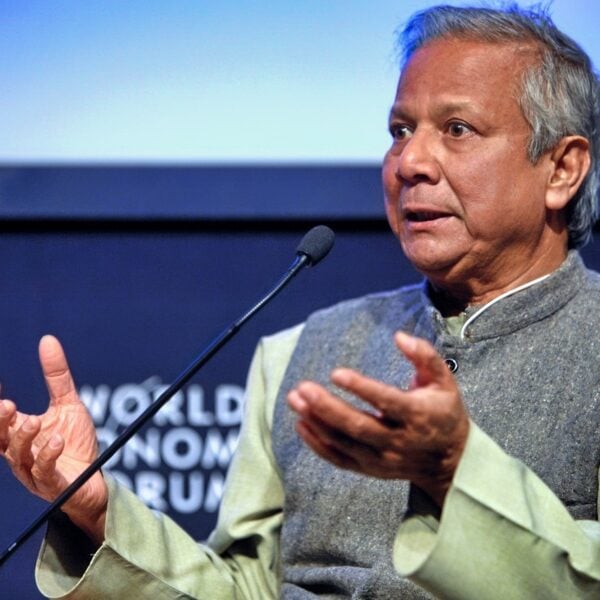 Bangladesh Muhammad Yunus.