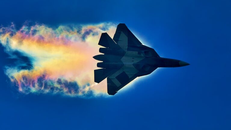Russia's Su-57 Felon Stealth Fighter Has a Message for NATO - 19FortyFive
