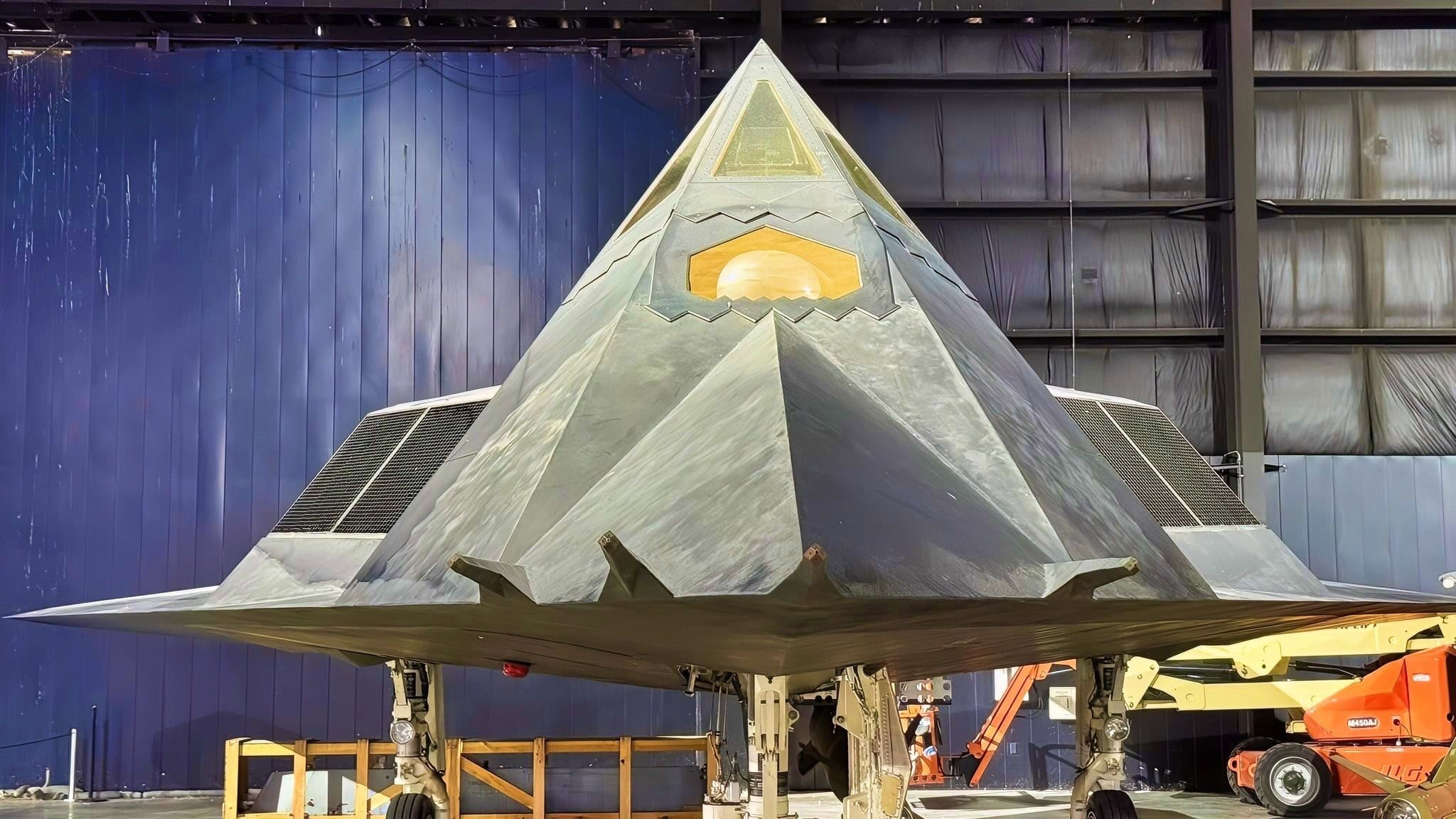 The F-117A Nighthawk Stealth Fighter Summed Up in Just 4 Words