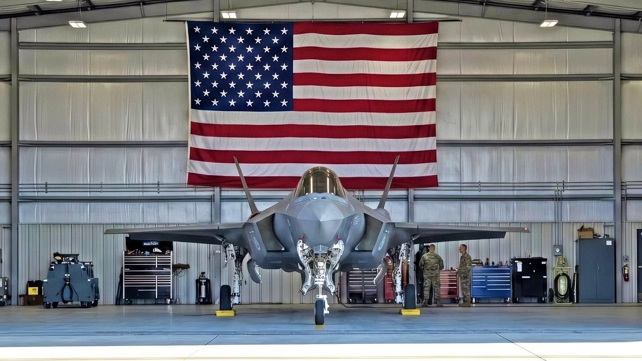 F-47 NGAD 6th-Generation Stealth Fighter Has a Message for China’s J-36