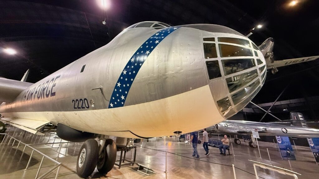 B 36 Box Riser 'It Won't Fit in the Frame': B-36 Peacemaker Bomber Is So Big We Can't ...