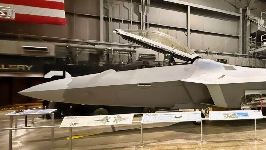 F-22 Raptor Fighter Super Rebirth: Why the World's Stealthiest Jet is ...