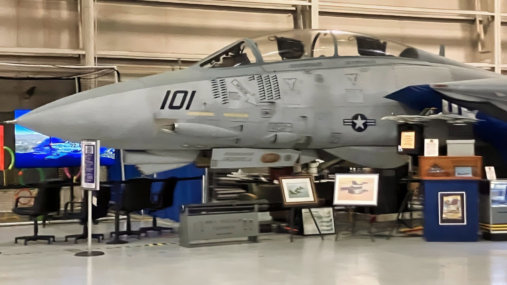 I Visited the Aviation Museum of Kentucky and Got Close to an F-14 Tomcat and F-4 Phantom Fighters That Iran Still Flies