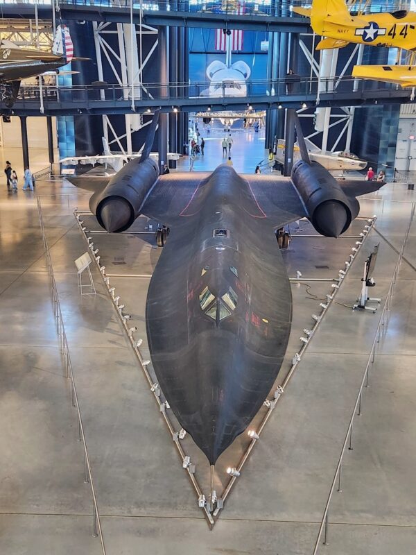 An SR-71 Blackbird Hit Mach 3.43 and Blew Out Both Inlets. The Air ...