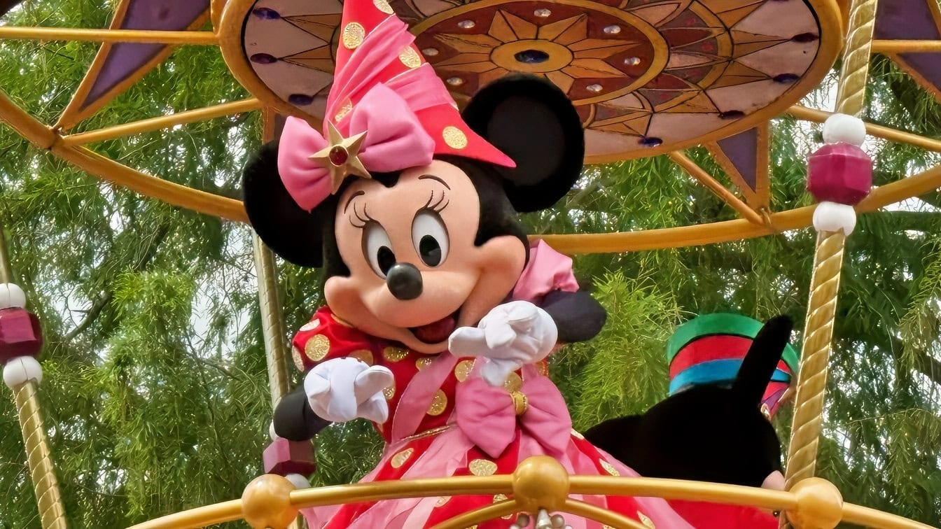 Minnie Mouse Walt Disney World 19FortyFive.com Image