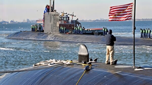 NORFOLK, Va. (Dec. 23, 2008) – The Los-Angeles class attack submarine USS Boise (SSN 764) returns to Norfolk following her regularly scheduled deployment. While deployed, Boise participated in five anti-submarine warfare exercises with several European Allies and performed two missions that supported Commander, U.S. Sixth Fleet objectives and national security interests of the United States. (U.S. Navy photo by Mass Communication Specialist 1st Class Todd A. Schaffer / Released)