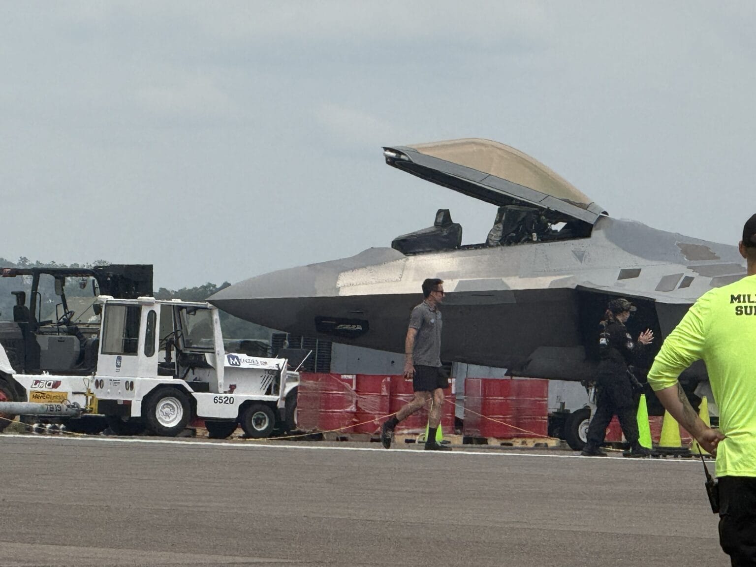 F 119 Raptor Pratt & Whitney's F119 Engine Just Passed One Million Flight Hours — a ...