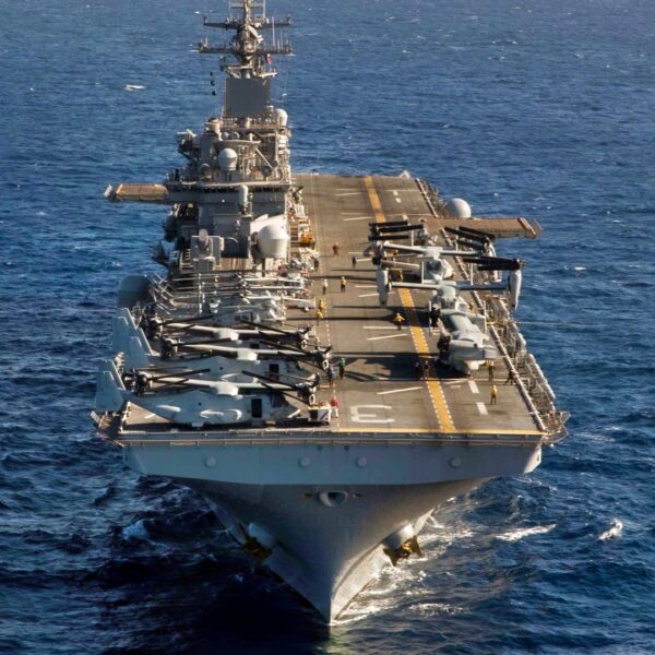 RED SEA (Nov. 2, 2015) The amphibious assault ship USS Kearsarge (LHD 3), transits the Red Sea, Nov. 2, 2015. Kearsarge is the flagship for the Kearsarge Amphibious Group and, with the embarked 26th Marine Expeditionary Unit, is deployed in support of maritime security operations and theater security cooperation efforts in the U.S. 5th Fleet area of operations. (U.S. Navy Photo by Mass Communication Specialist Seaman Apprentice Ryre Arciaga/Released)